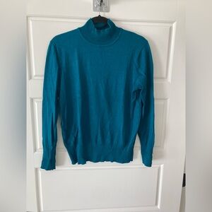 Spense Long Sleeve Sweater with Mock Turtleneck . Size L